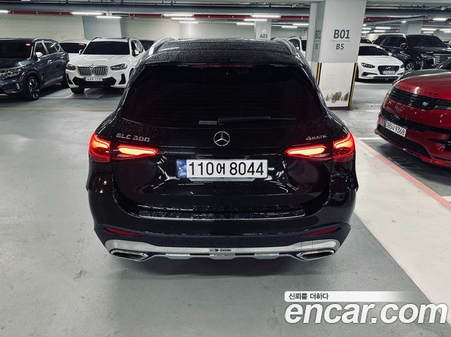 Mercedes-Benz GLC-Class GLC300 4MATIC AMG Line