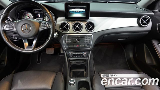 Mercedes-Benz GLA-Class GLA200 d