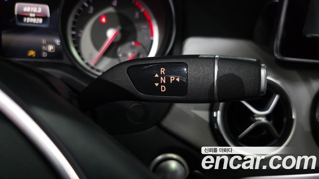 Mercedes-Benz GLA-Class GLA200 d