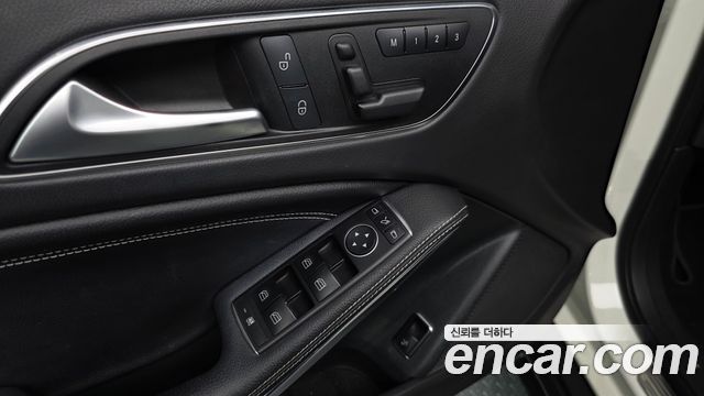 Mercedes-Benz GLA-Class GLA200 d