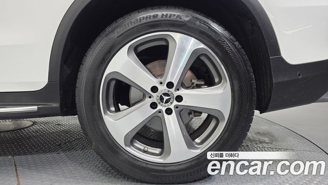 Mercedes-Benz GLC-Class GLC300 4MATIC
