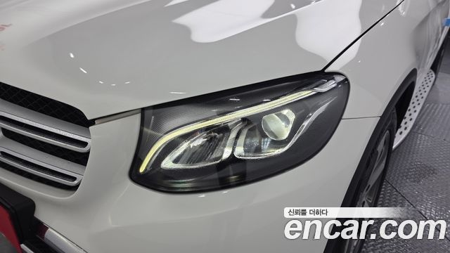 Mercedes-Benz GLC-Class GLC300 4MATIC