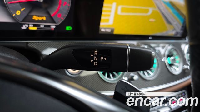 Mercedes-Benz E-Class E300 4MATIC AMG Line