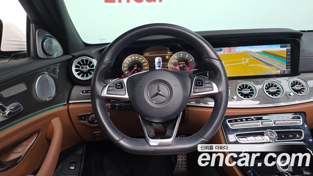 Mercedes-Benz E-Class E300 4MATIC AMG Line
