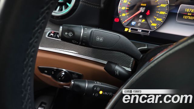 Mercedes-Benz E-Class E300 4MATIC AMG Line