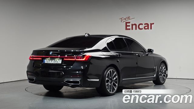 BMW 7-Series 740i M Sport