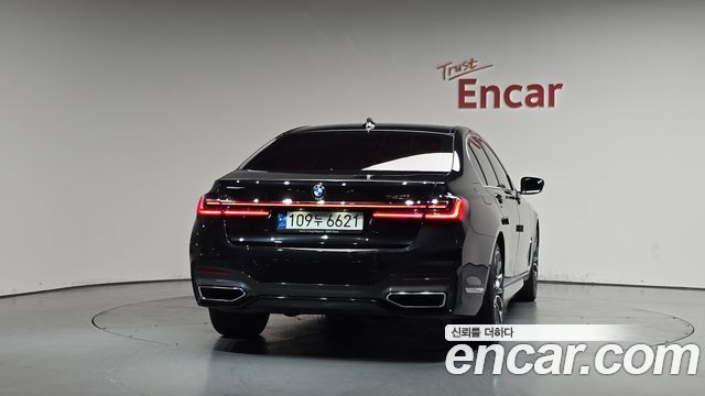 BMW 7-Series 740i M Sport