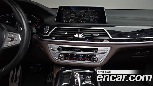 BMW 7-Series 740i M Sport