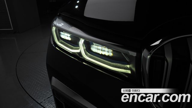 BMW 7-Series 740i M Sport
