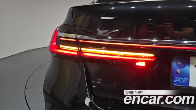 BMW 7-Series 740i M Sport