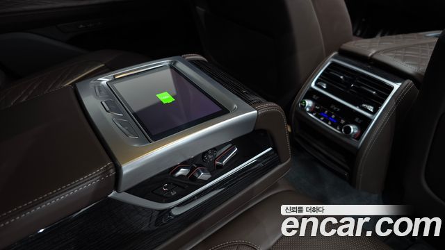 BMW 7-Series 740i M Sport