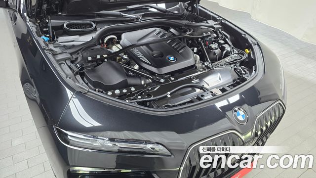 BMW 7-Series 740d xDrive M Sport