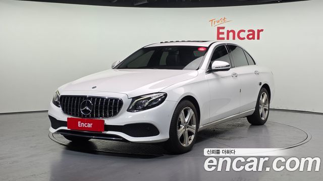 Mercedes-Benz E-Class E220d 4MATIC Avantgarde