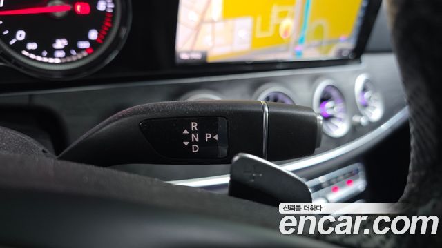 Mercedes-Benz E-Class E220d 4MATIC Avantgarde
