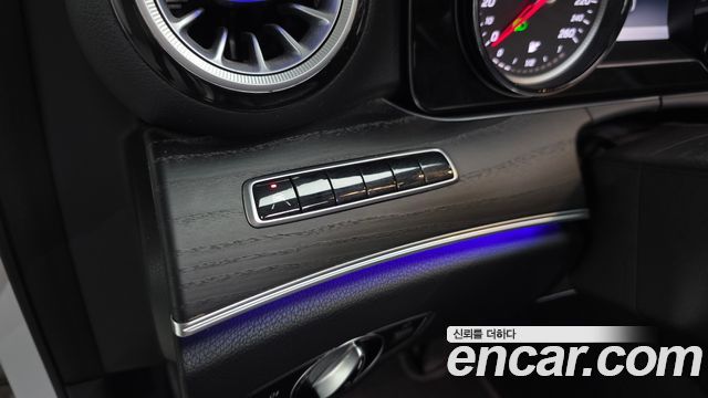 Mercedes-Benz E-Class E220d 4MATIC Avantgarde