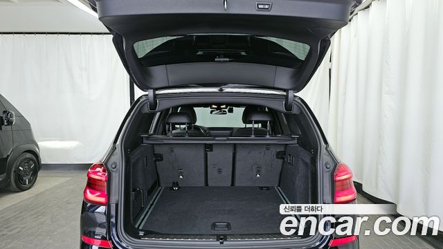 BMW X3 xDrive 20i M sports Online Exclusive Edition