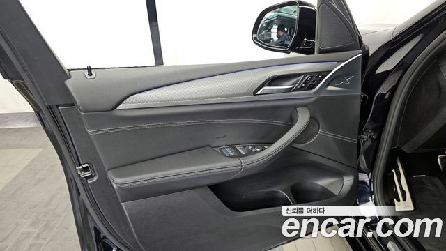 BMW X3 xDrive 20i M sports Online Exclusive Edition