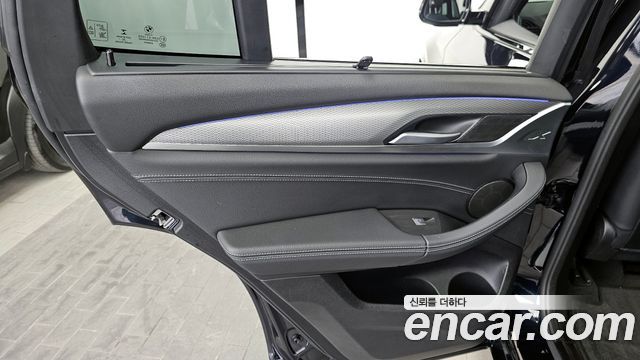 BMW X3 xDrive 20i M sports Online Exclusive Edition