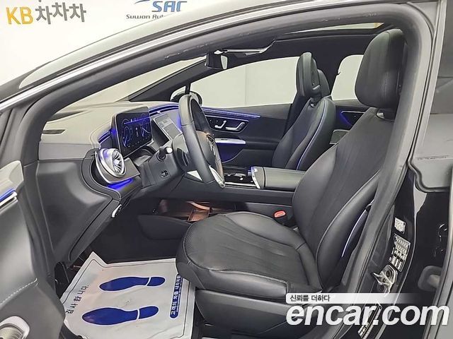 Mercedes-Benz EQE EQE350+