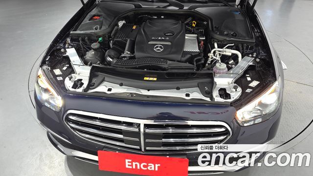 Mercedes-Benz E-Class E300e 4MATIC Exclusive