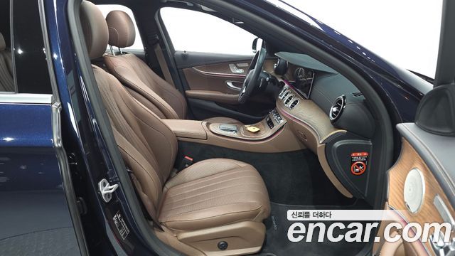 Mercedes-Benz E-Class E300e 4MATIC Exclusive