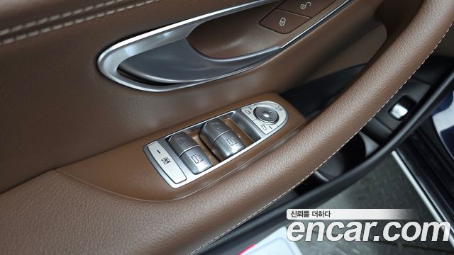 Mercedes-Benz E-Class E300e 4MATIC Exclusive