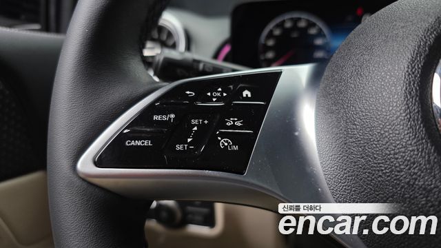 Mercedes-Benz GLB-Class GLB200 d