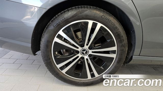 Mercedes-Benz E-Class E250 Avantgarde