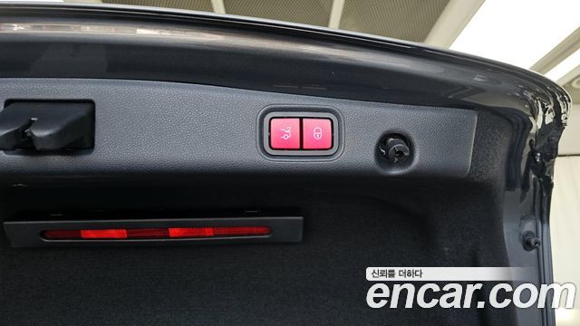 Mercedes-Benz E-Class E250 Avantgarde