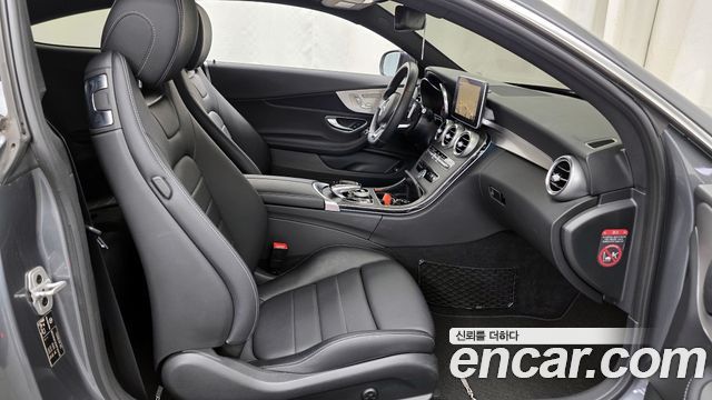 Mercedes-Benz C-Class C200 Coupe