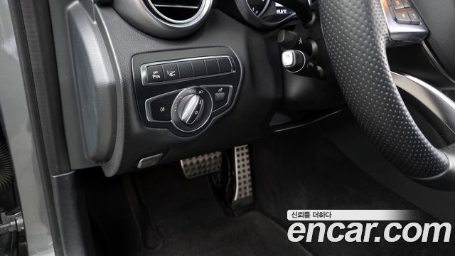 Mercedes-Benz C-Class C200 Coupe