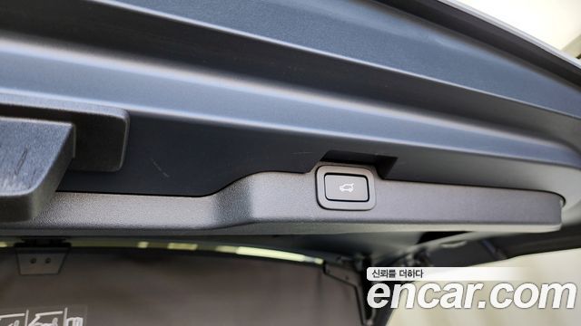 Land Rover Discovery 2.0 SD4 SE