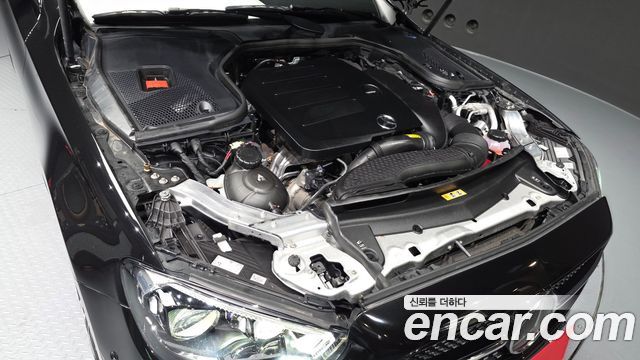 Mercedes-Benz E-Class E350 4MATIC AMG Line