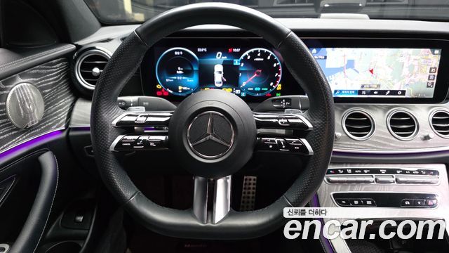 Mercedes-Benz E-Class E350 4MATIC AMG Line