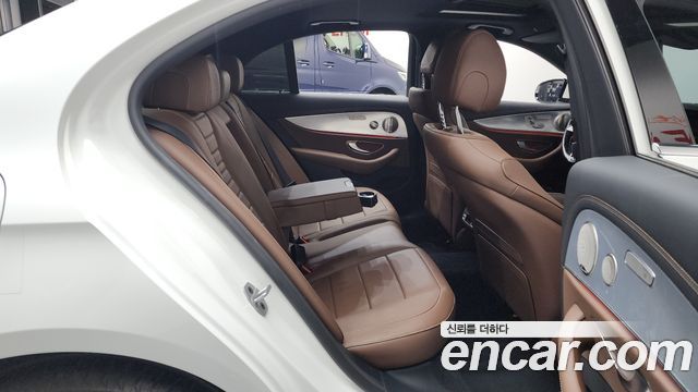 Mercedes-Benz E-Class E350 4MATIC Avantgarde