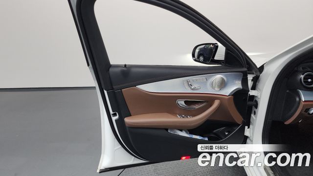 Mercedes-Benz E-Class E350 4MATIC Avantgarde