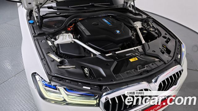 BMW 5-Series 530e M Sport