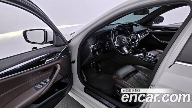 BMW 5-Series 530e M Sport