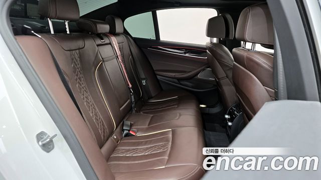BMW 5-Series 530e M Sport