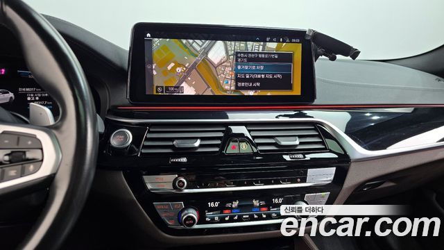 BMW 5-Series 530e M Sport