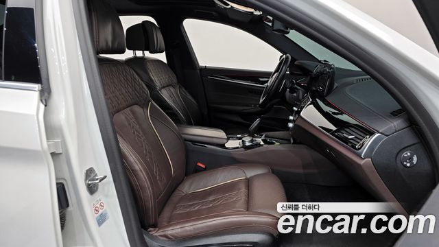 BMW 5-Series 530e M Sport