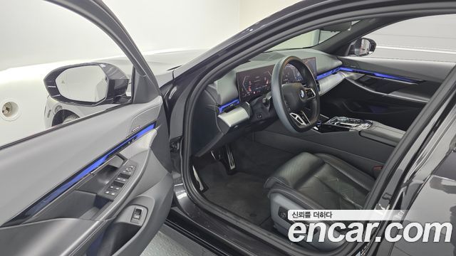 BMW 5-Series 530i xDrive M Sport