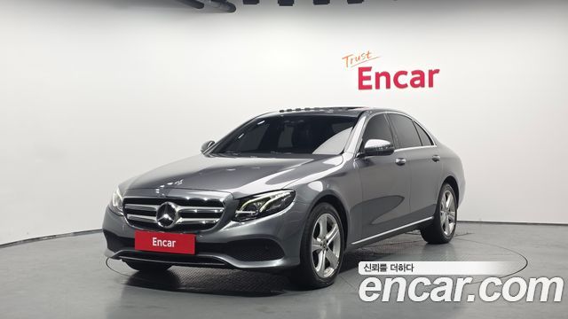 Mercedes-Benz E-Class E220d 4MATIC Avantgarde