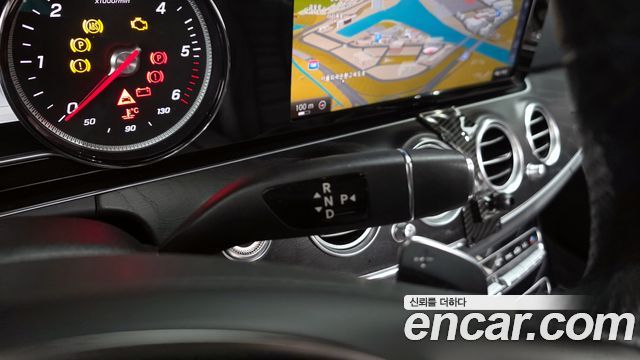 Mercedes-Benz E-Class E220d 4MATIC Avantgarde