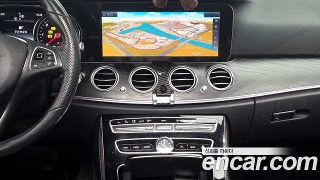Mercedes-Benz E-Class E220d 4MATIC Avantgarde