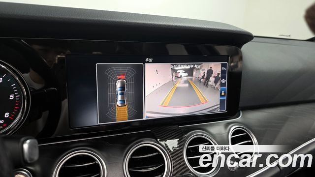 Mercedes-Benz E-Class E220d 4MATIC Avantgarde