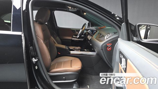 Mercedes-Benz GLA-Class GLA250 4MATIC