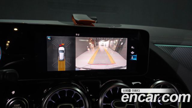 Mercedes-Benz GLA-Class GLA250 4MATIC