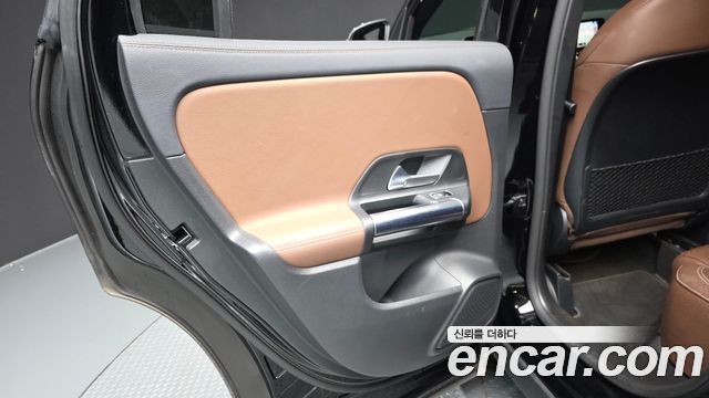 Mercedes-Benz GLA-Class GLA250 4MATIC