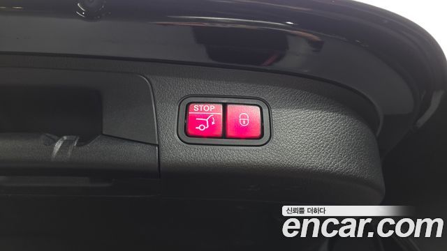 Mercedes-Benz GLA-Class GLA250 4MATIC